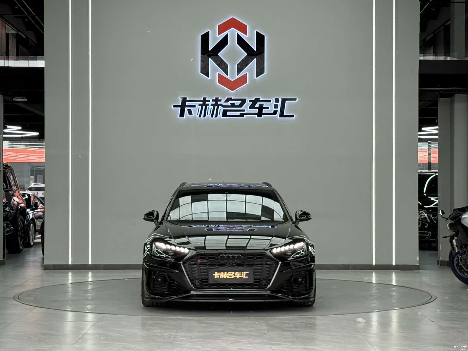 Audi RS4, 2024 2