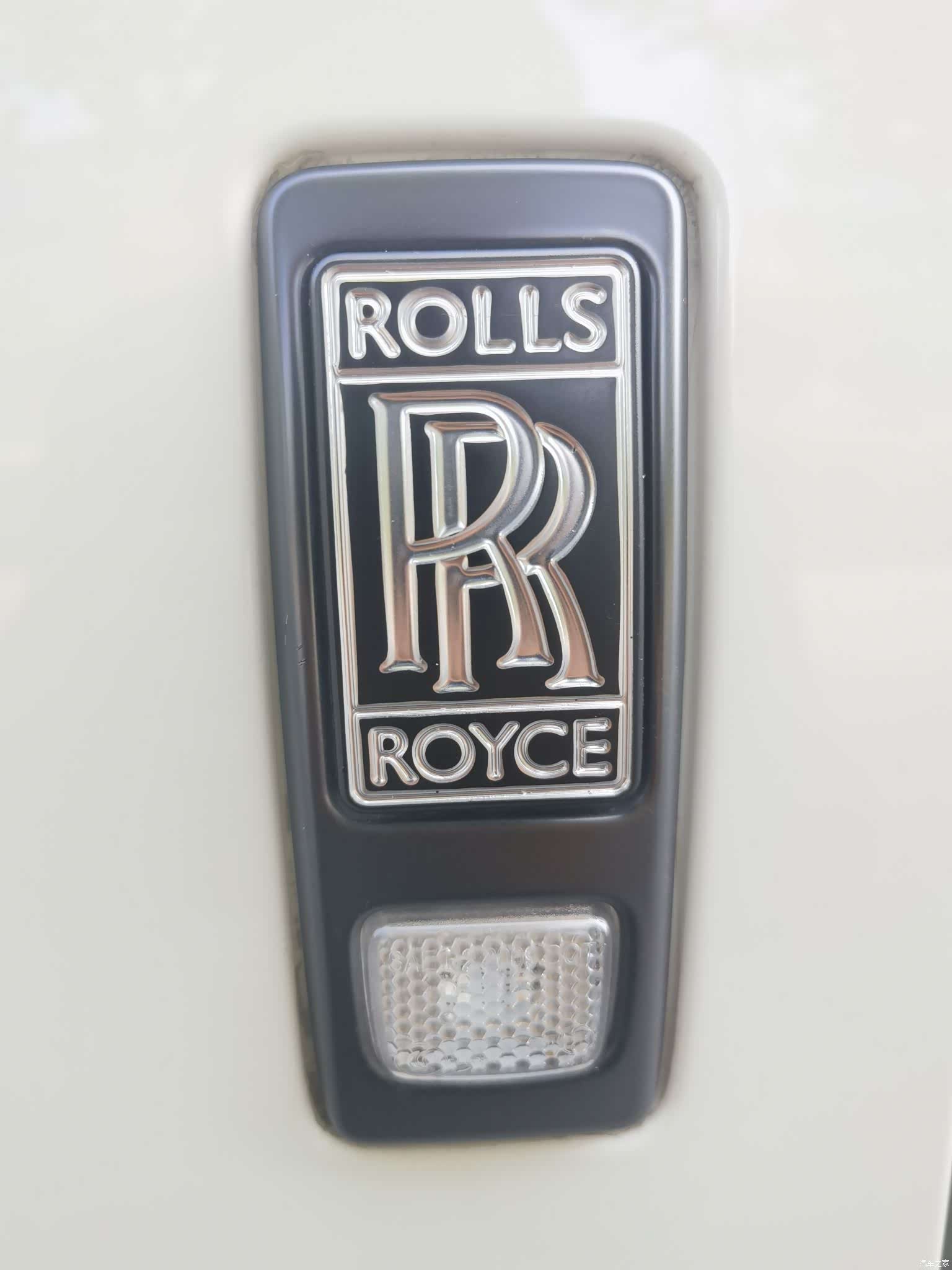 Rolls-Royce Ghost, 2017 все фото