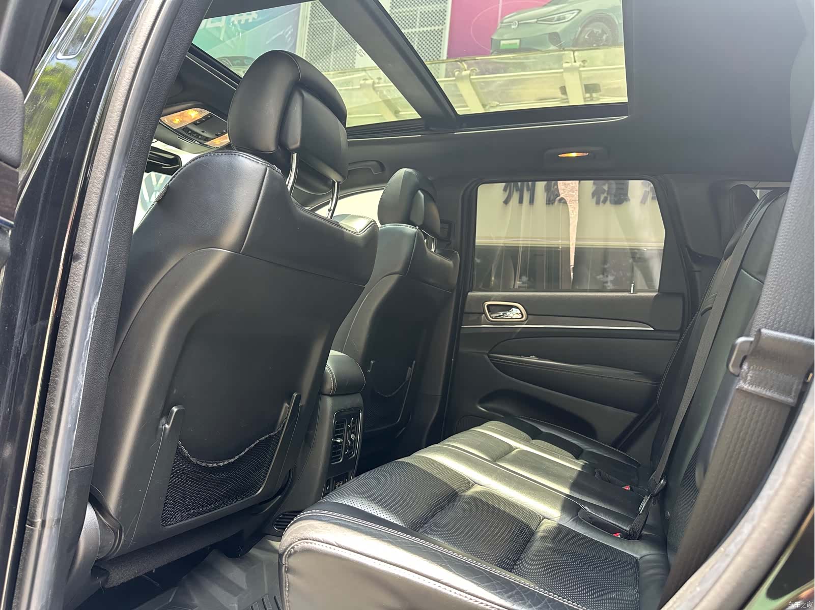 Jeep Grand Cherokee, 2015 12