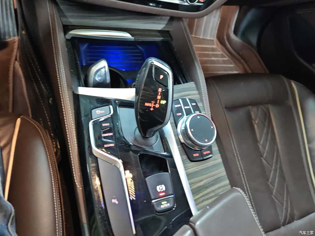 BMW 5 Series, 2018 21
