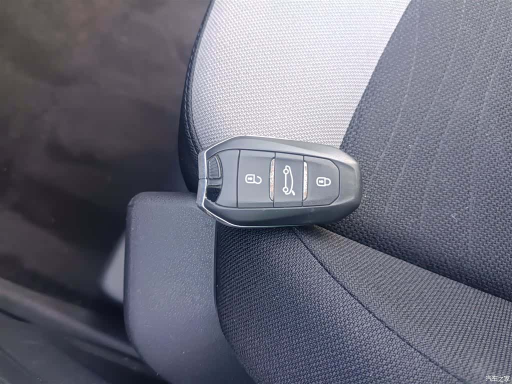 Citroen C4, 2018 11