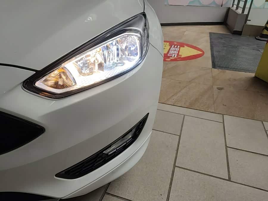 Ford Focus 2017, фото 24
