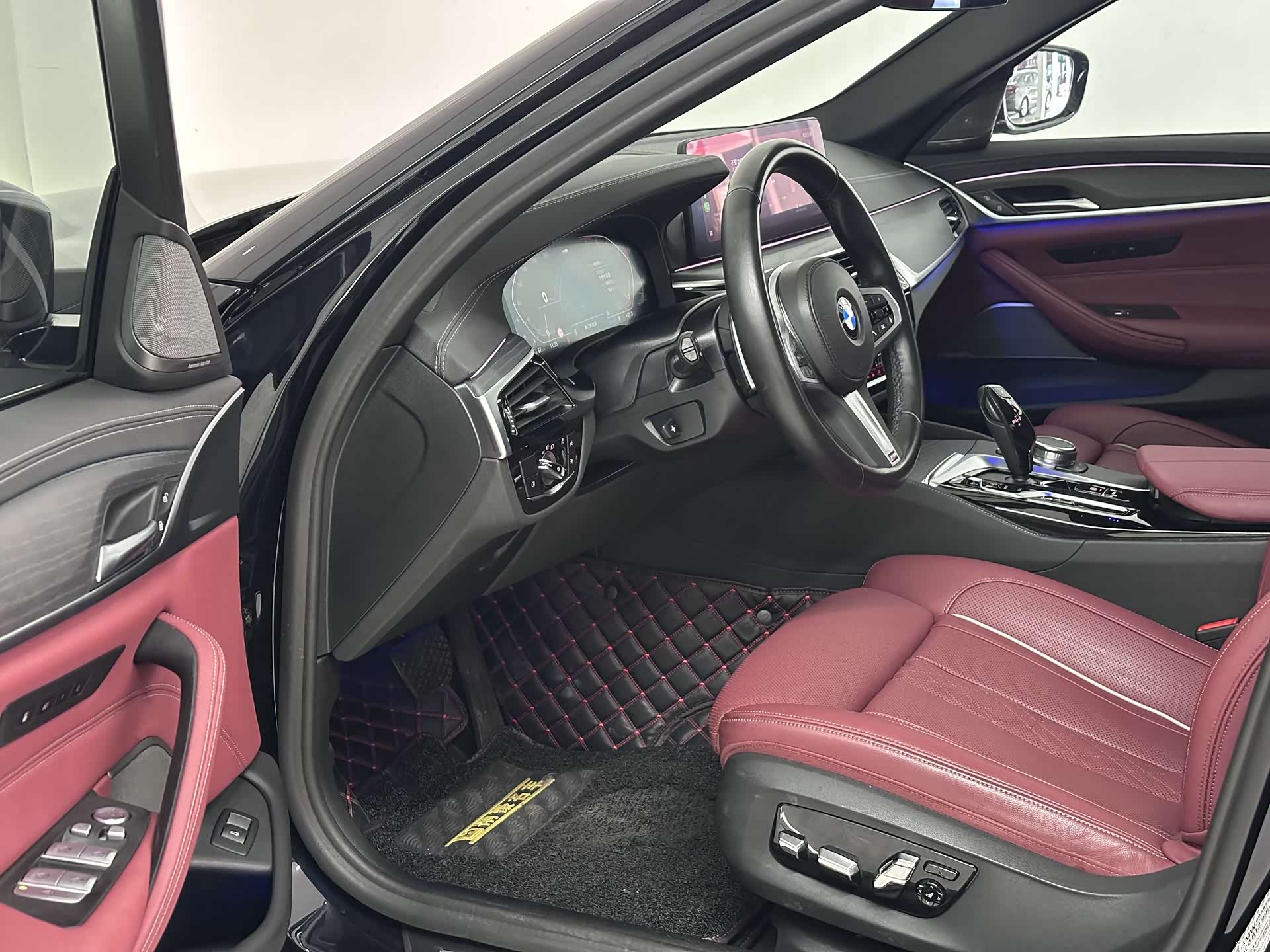 BMW 5 Series, 2022 8
