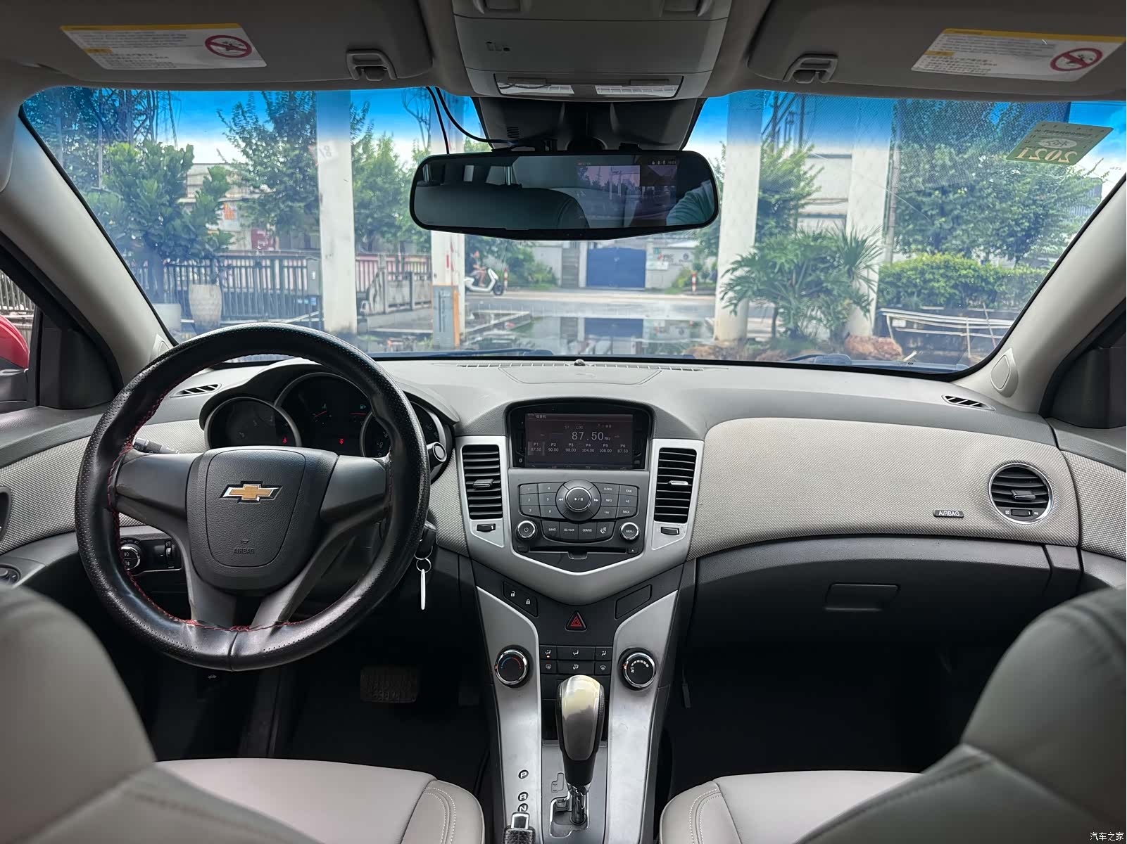 Chevrolet SL, 2012 17