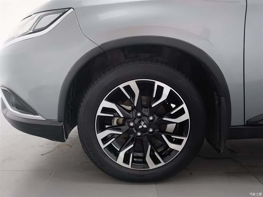 Mitsubishi Outlander, 2020 17