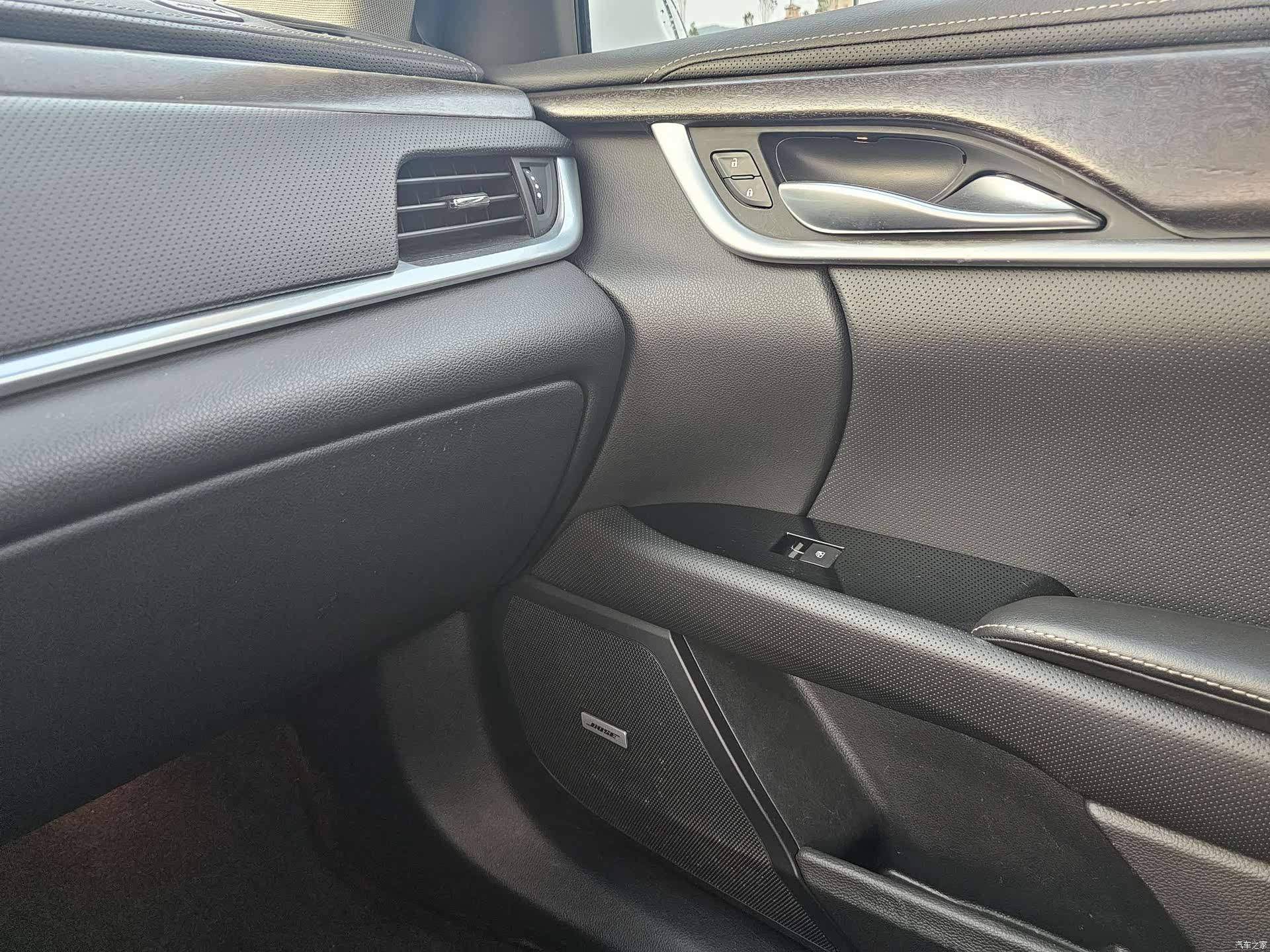 Cadillac XTS, 2020 16