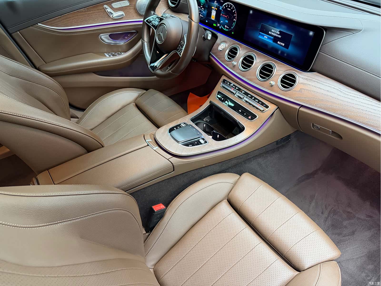 Mercedes-Benz E-Class, 2022 4