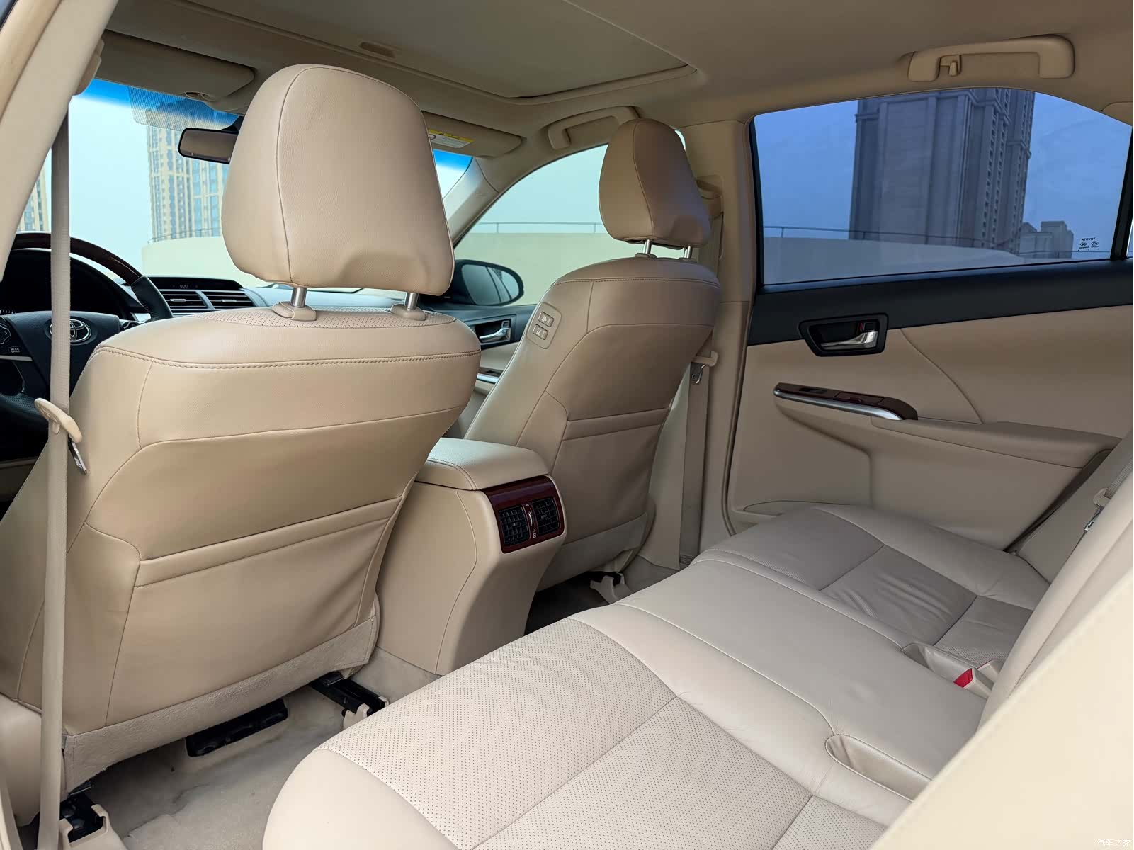 Toyota Camry, 2012 9