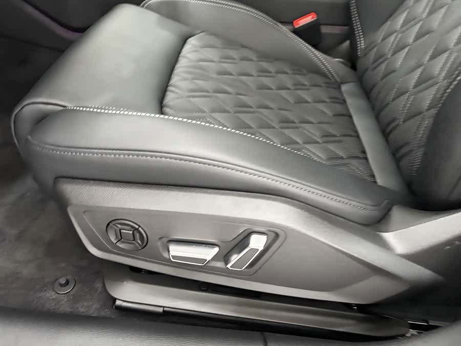 Audi A6L 2026, фото 13