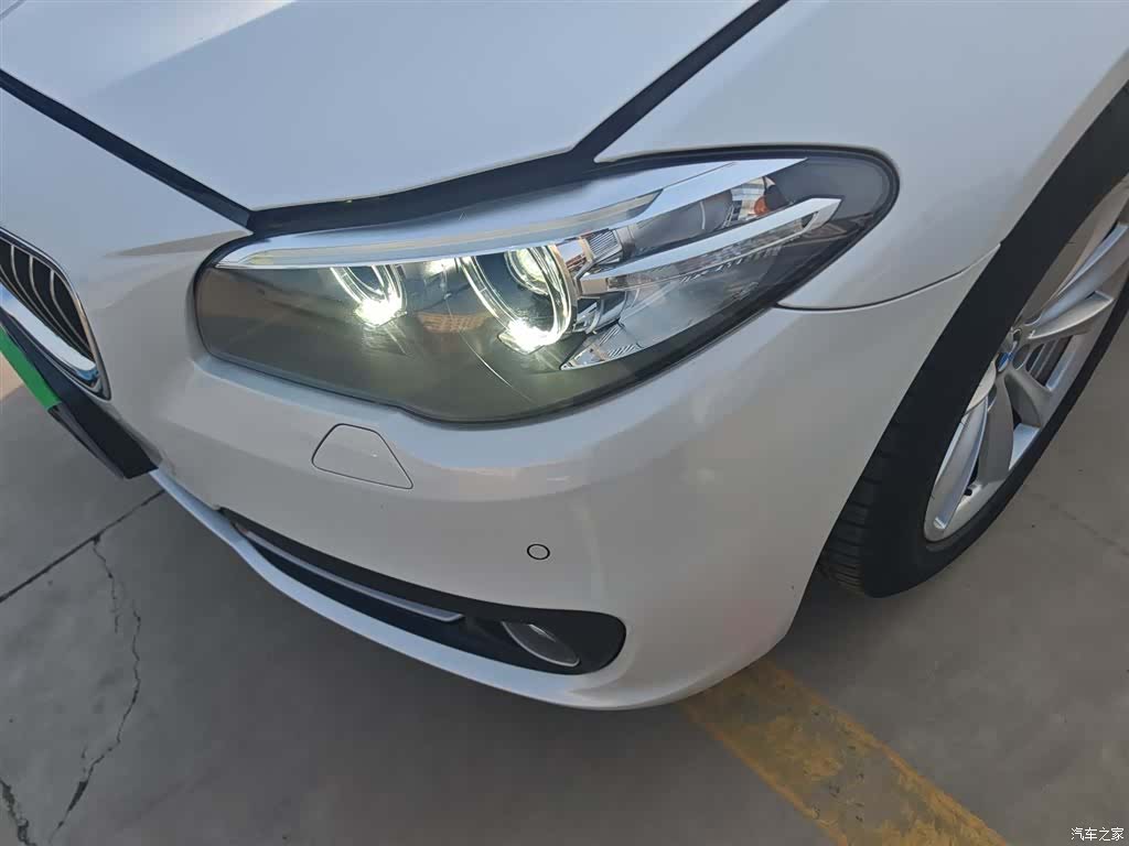 BMW 5 Series, 2015 24