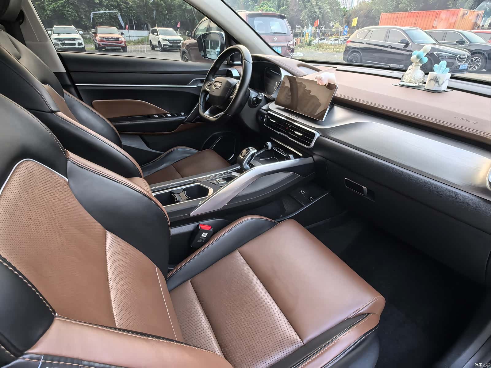 Geely Coolray, 2019 11