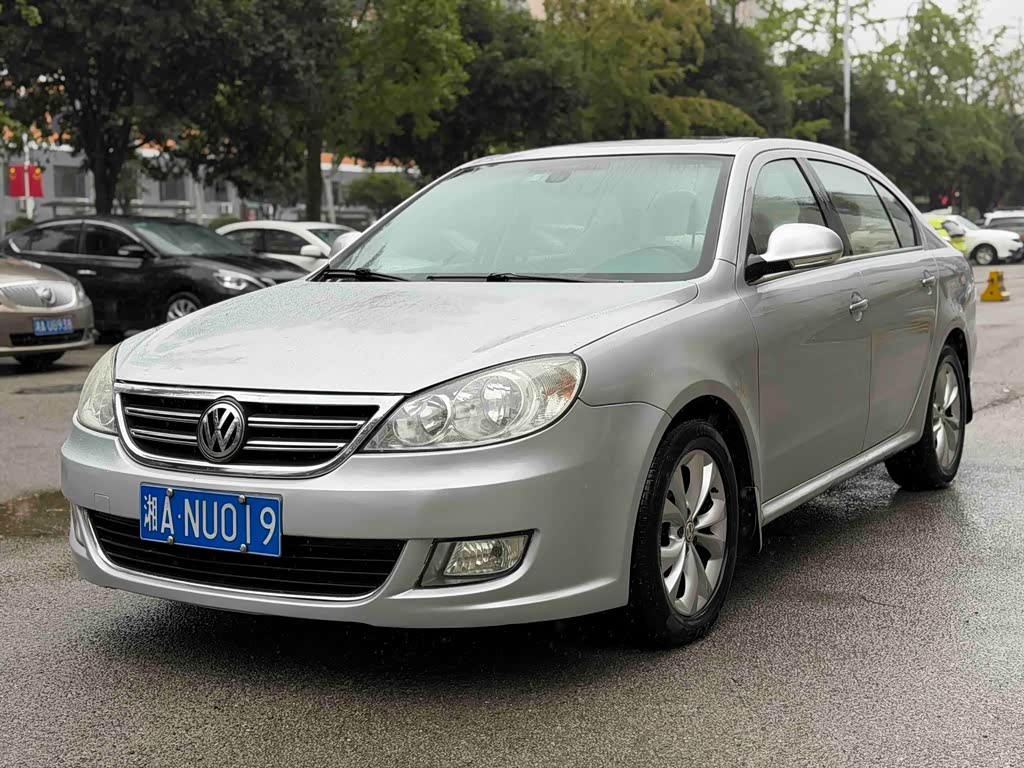 Volkswagen Lavida 2011 1.6L AT