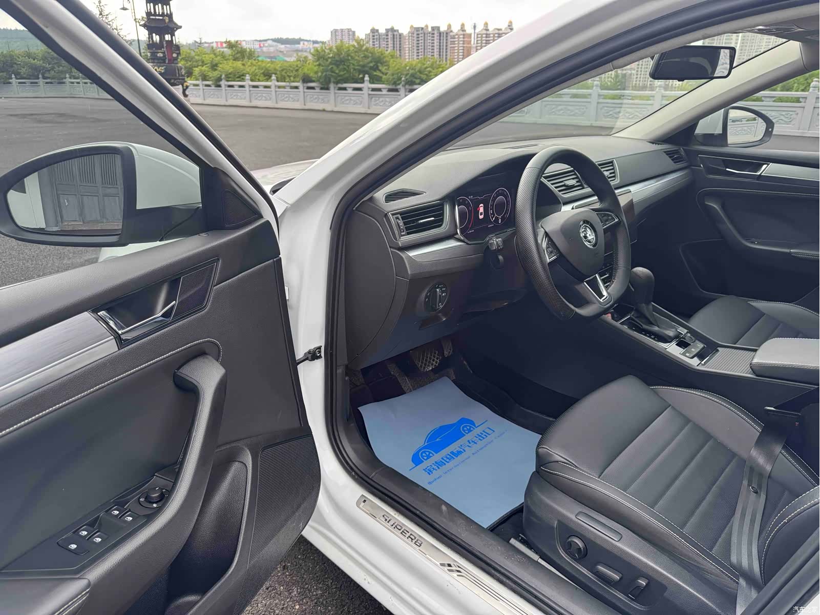 Skoda Superb, 2022 7