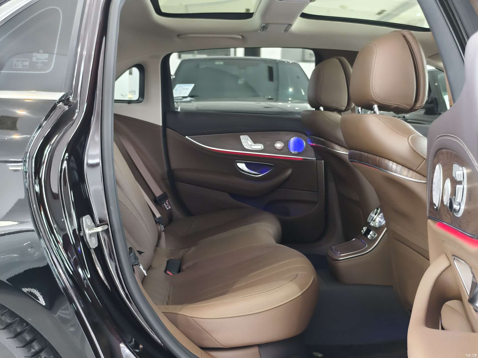 Mercedes-Benz E-Class, 2021 13