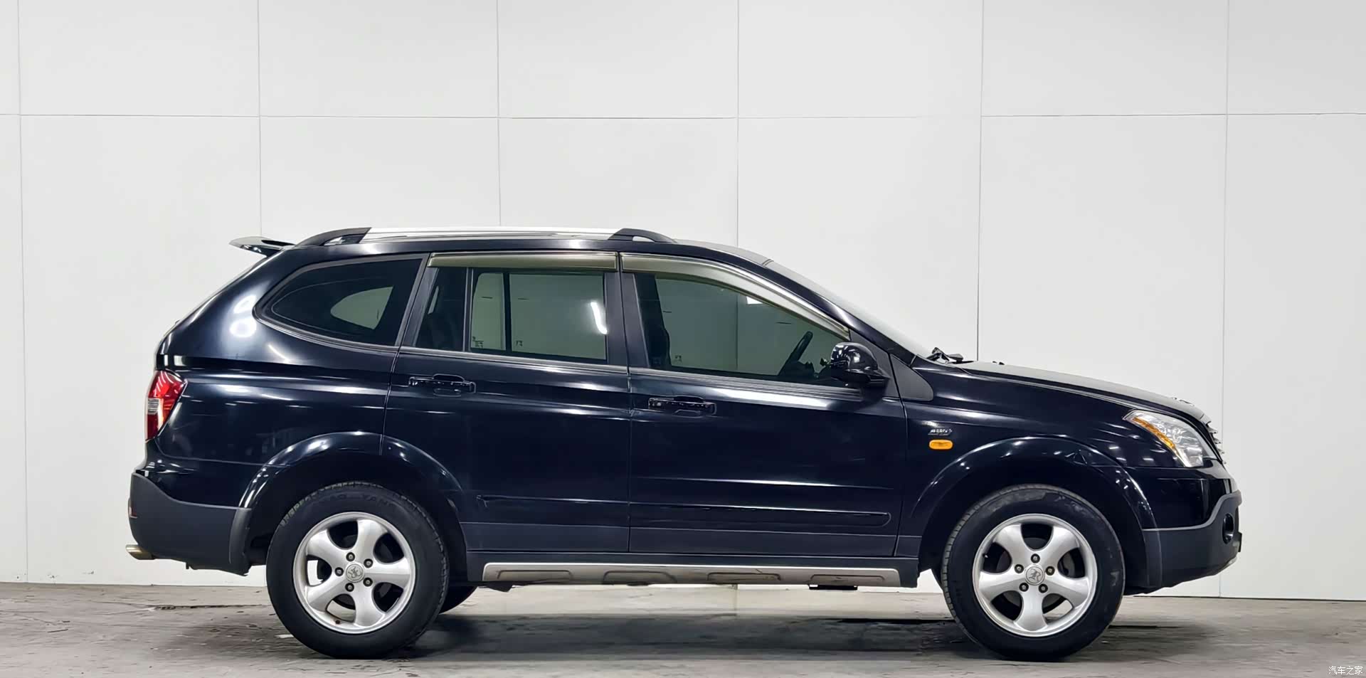Roewe W5, 2014 8
