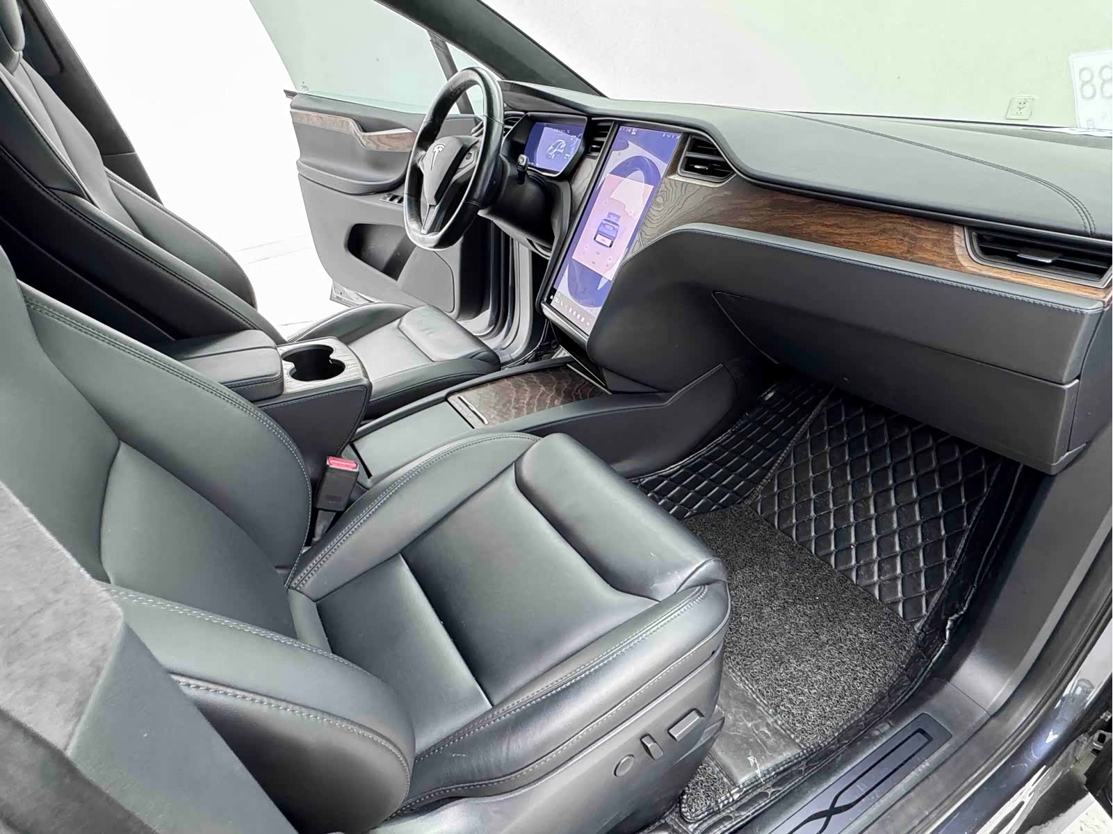 Tesla Model X, 2020 16