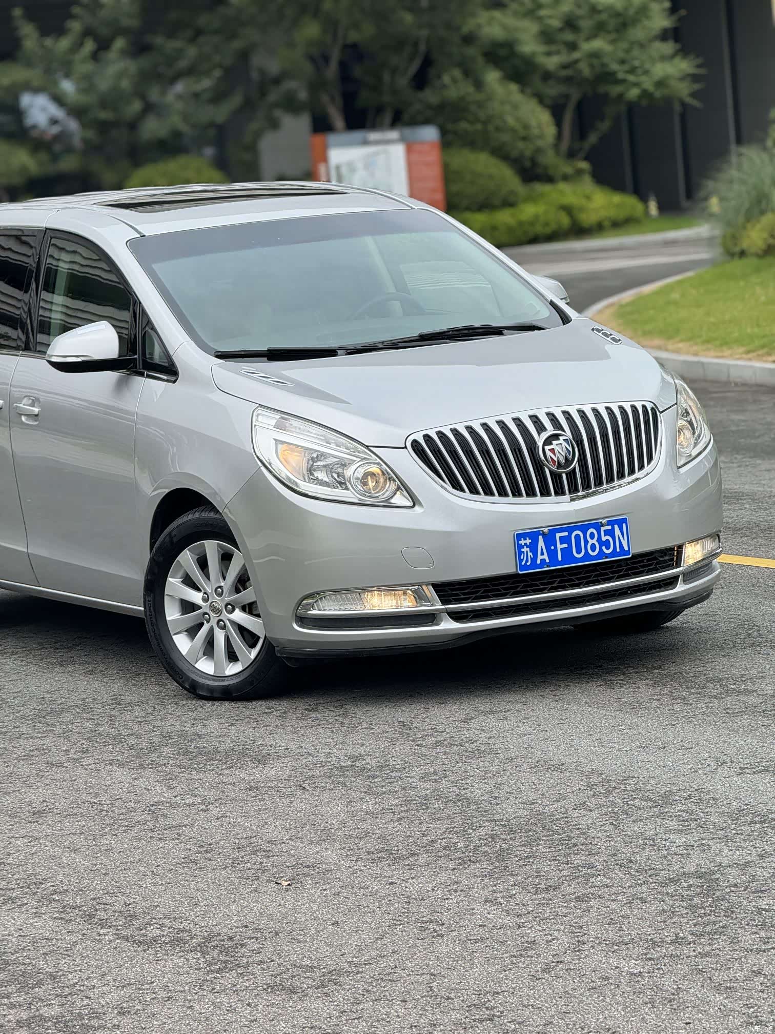 Buick GL8, 2014 6