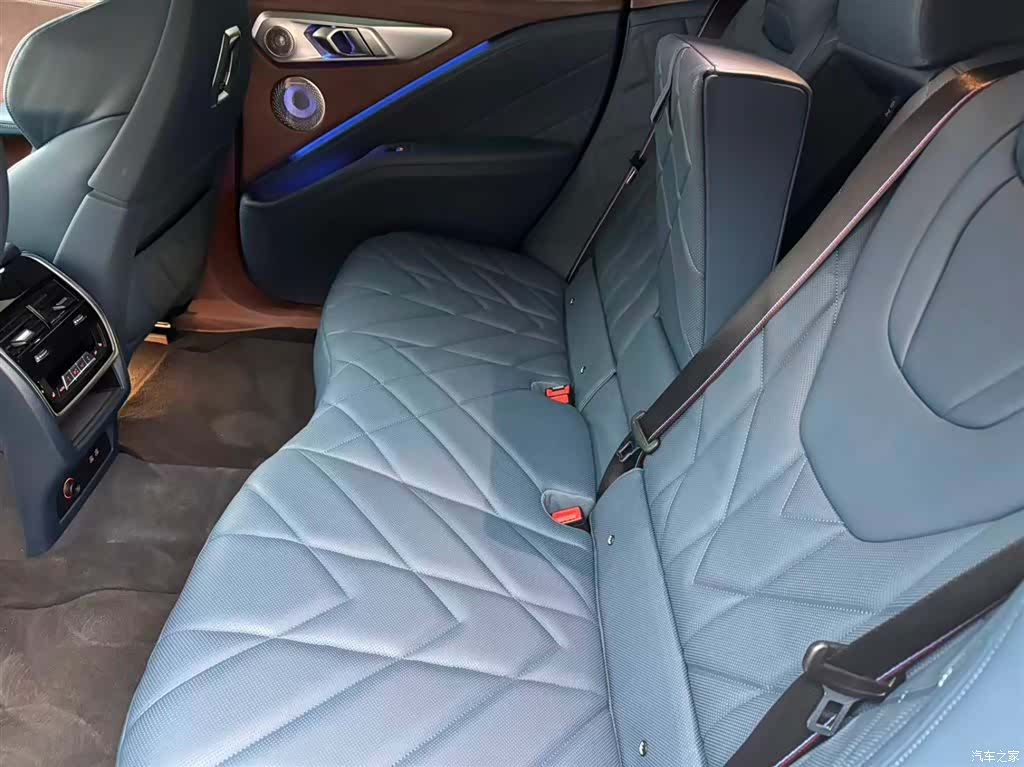 BMW XM, 2023 9