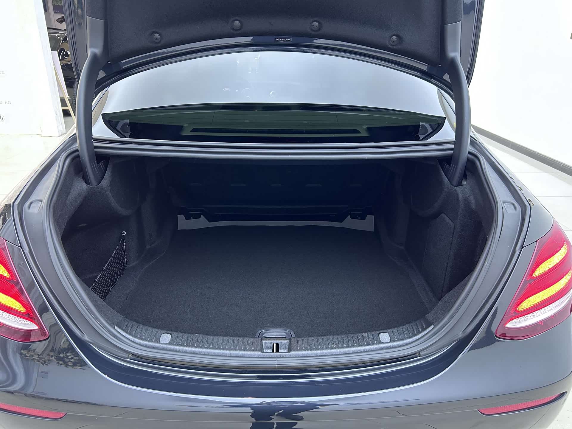 Mercedes-Benz E-Class, 2019 11