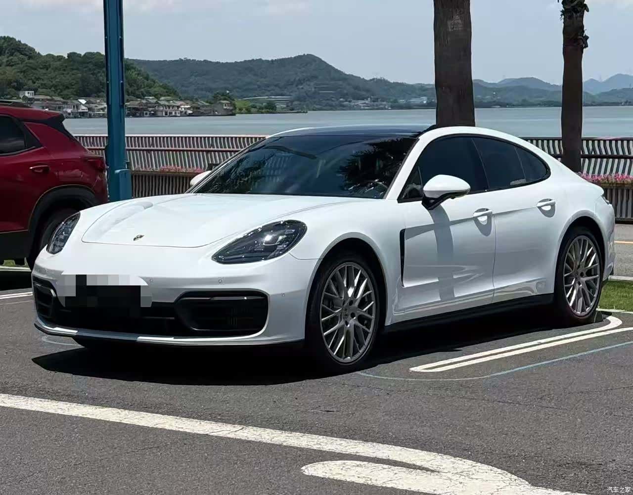 Porsche Panamera, 2020 1