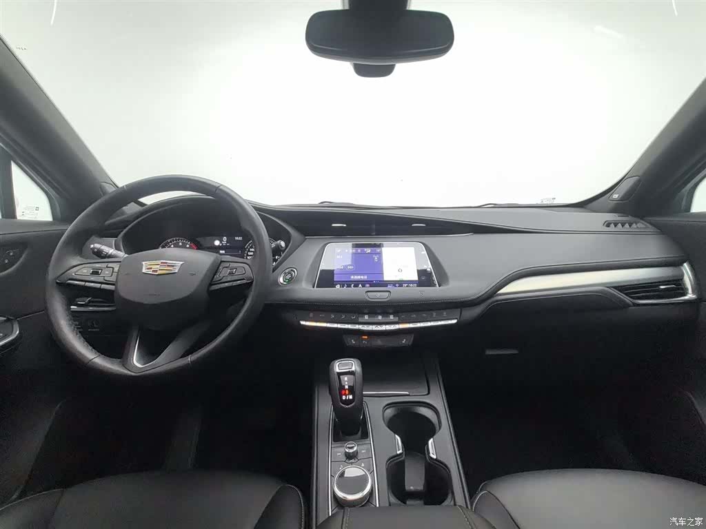 Cadillac XT4, 2019 все фото