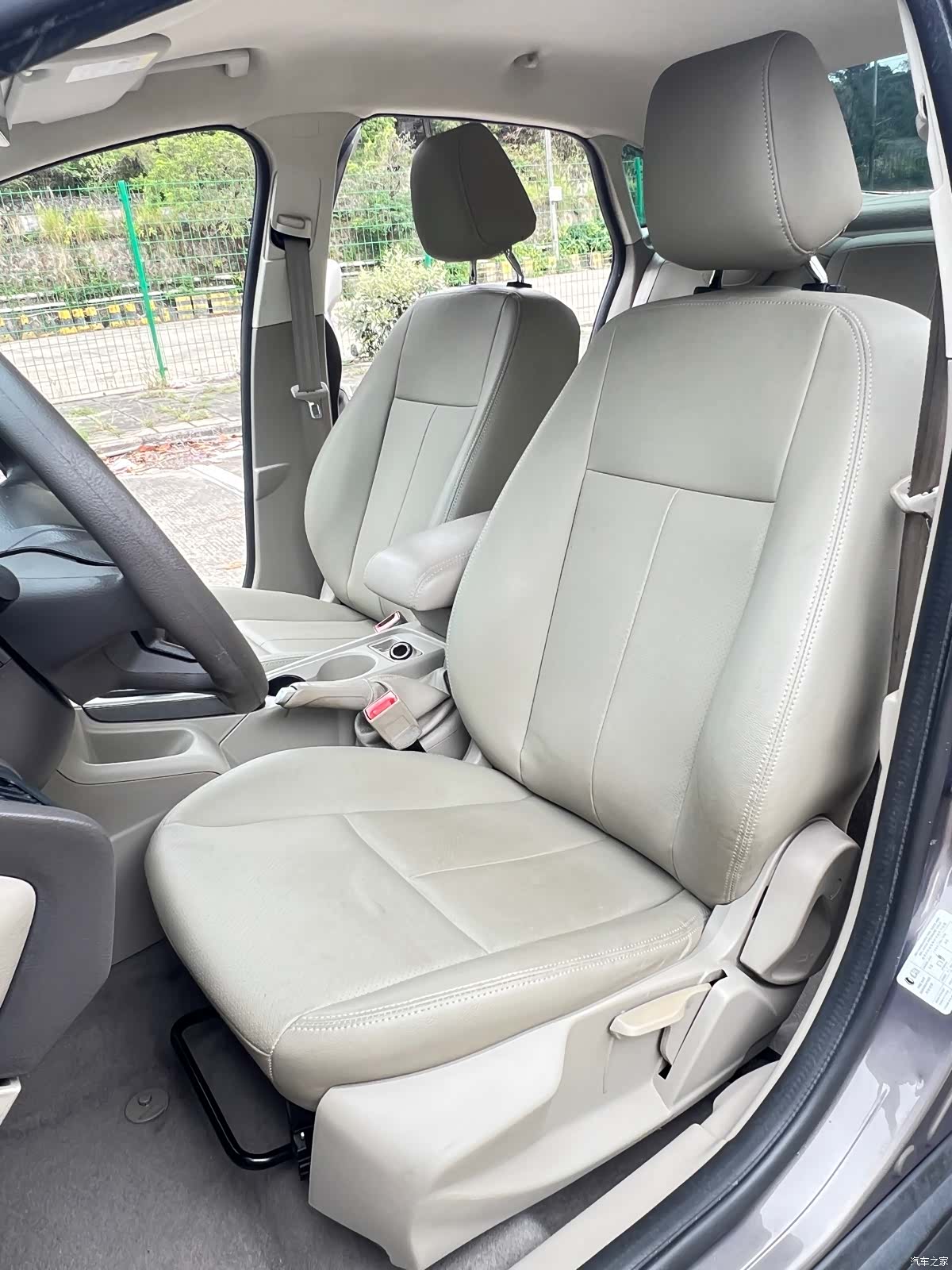 Ford Focus, 2014 10