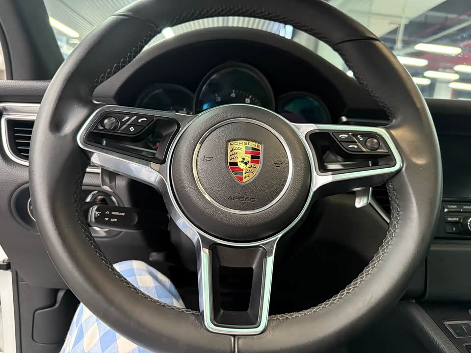 Porsche Macan Porsche Macan