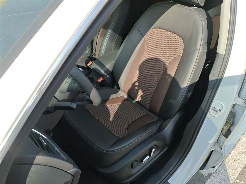 Audi Q3, 2018 11