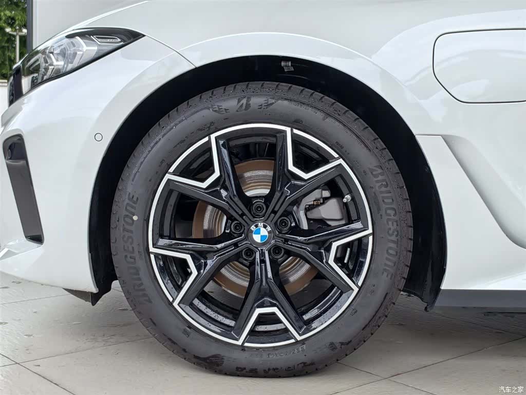 BMW i3, 1900 15