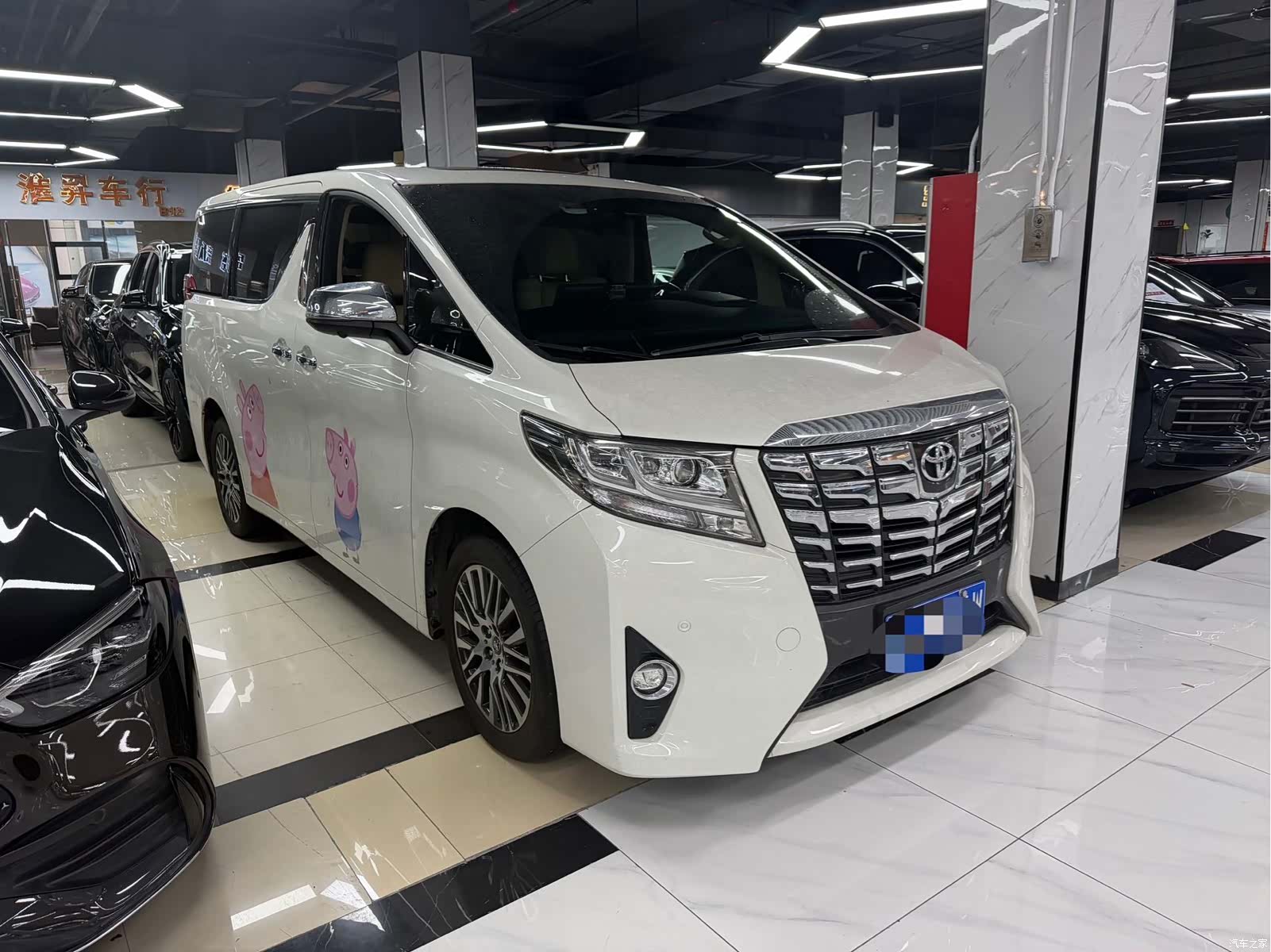 Toyota Alphard, 2018 3