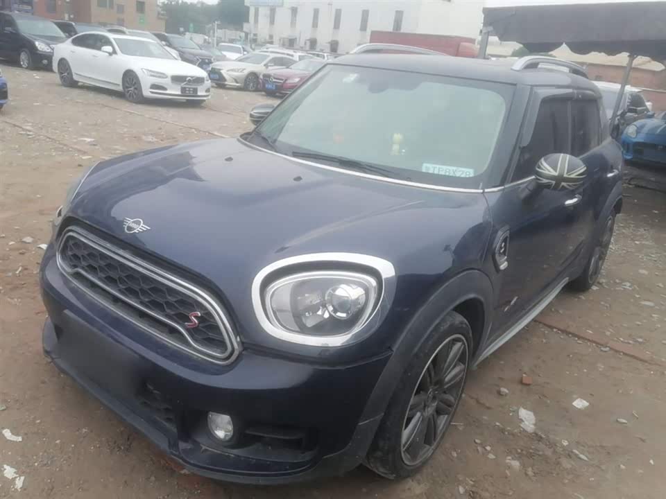 MINI COUNTRYMAN