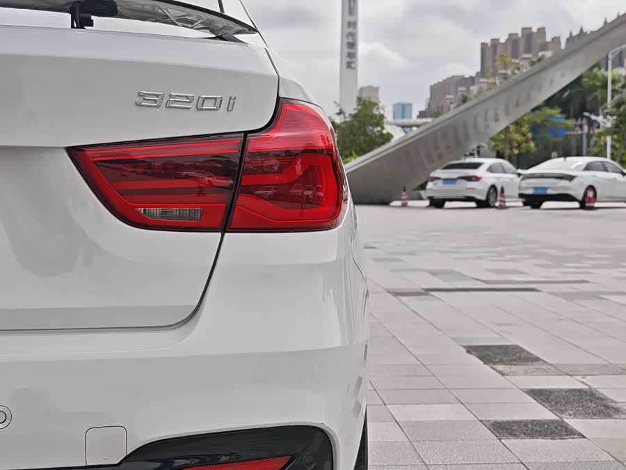 BMW 3 Series GT 2019, фото 21
