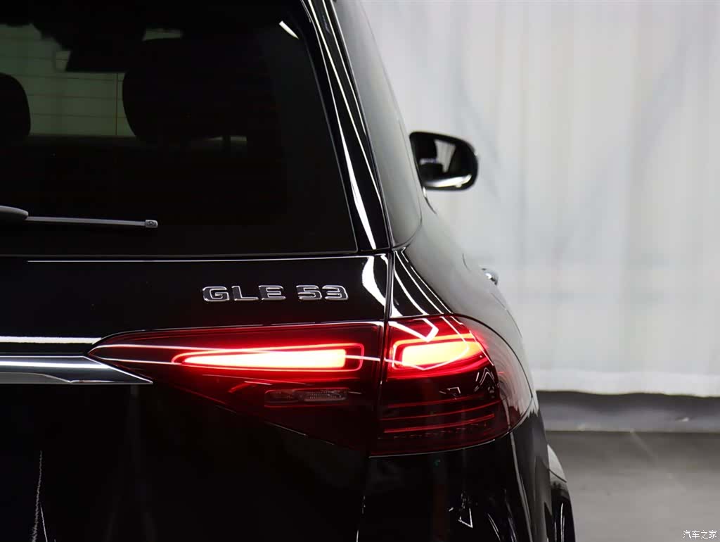 Mercedes-Benz GLE, 2024 33