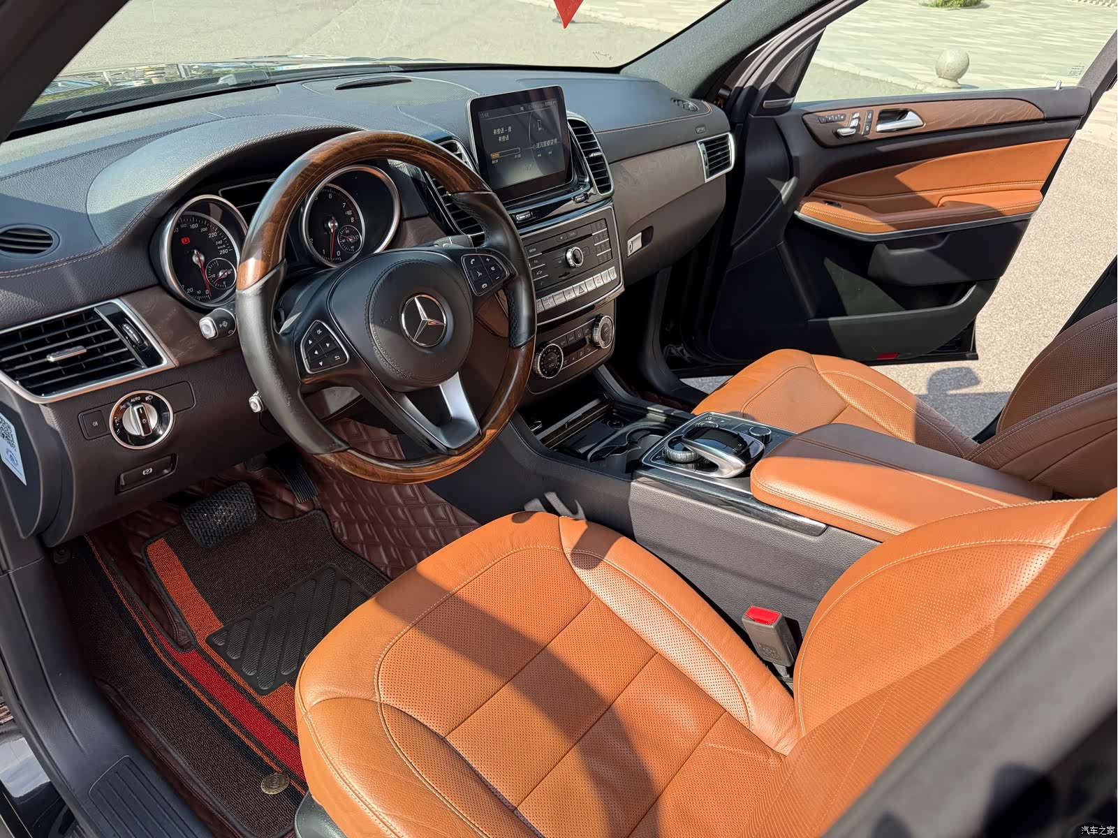 Mercedes-Benz GLS, 2016 4