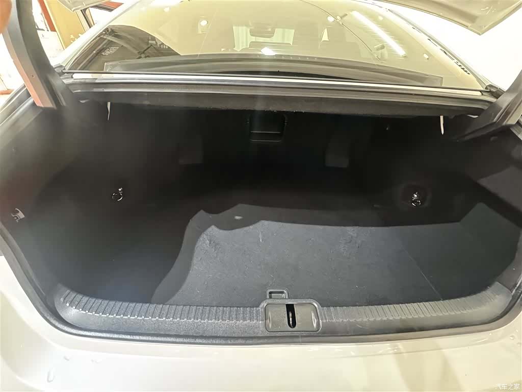 Lexus ES, 2020 11