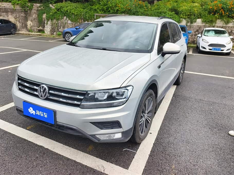 Volkswagen Tiguan L