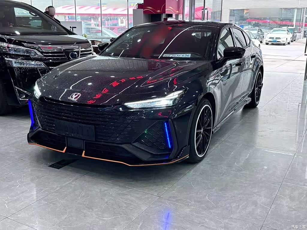 Changan UNI-V, 2023 1