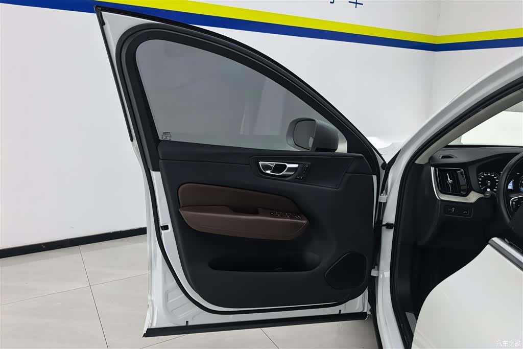 Volvo XC60, 2019 7