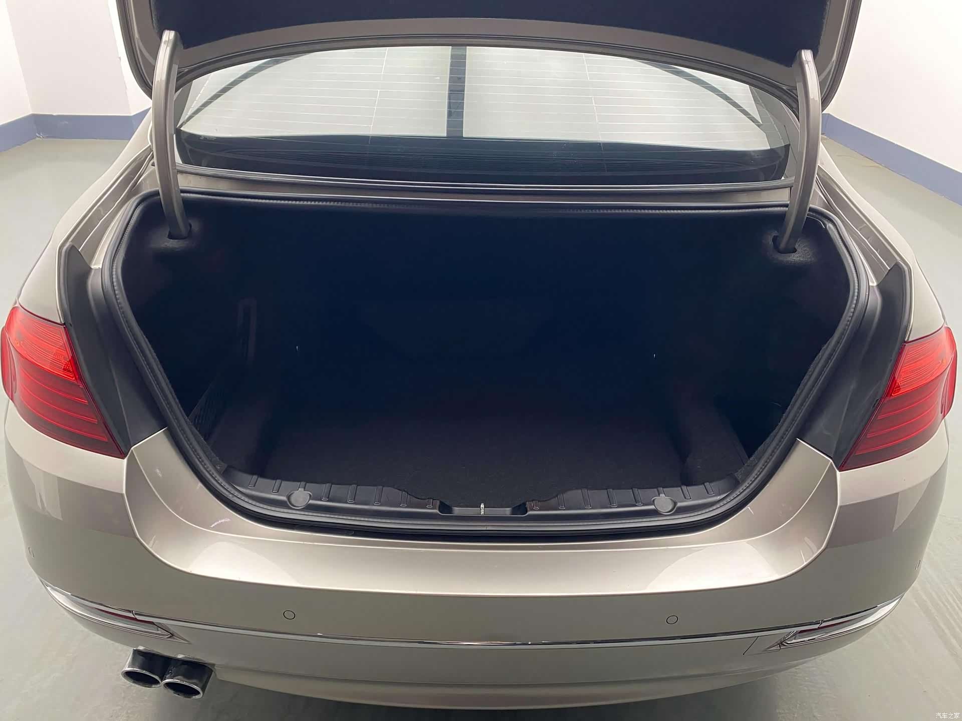 BMW 5 Series, 2016 9