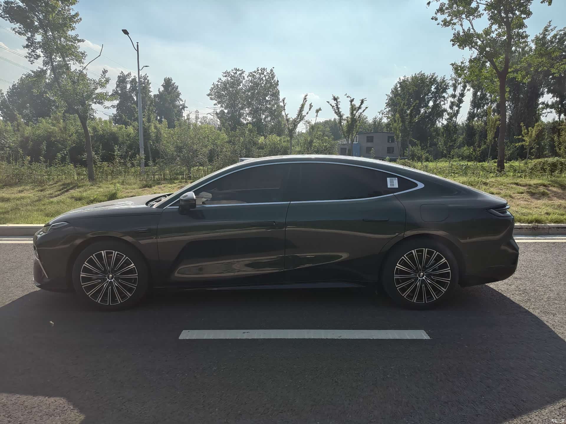 Geely 8, 2025 8