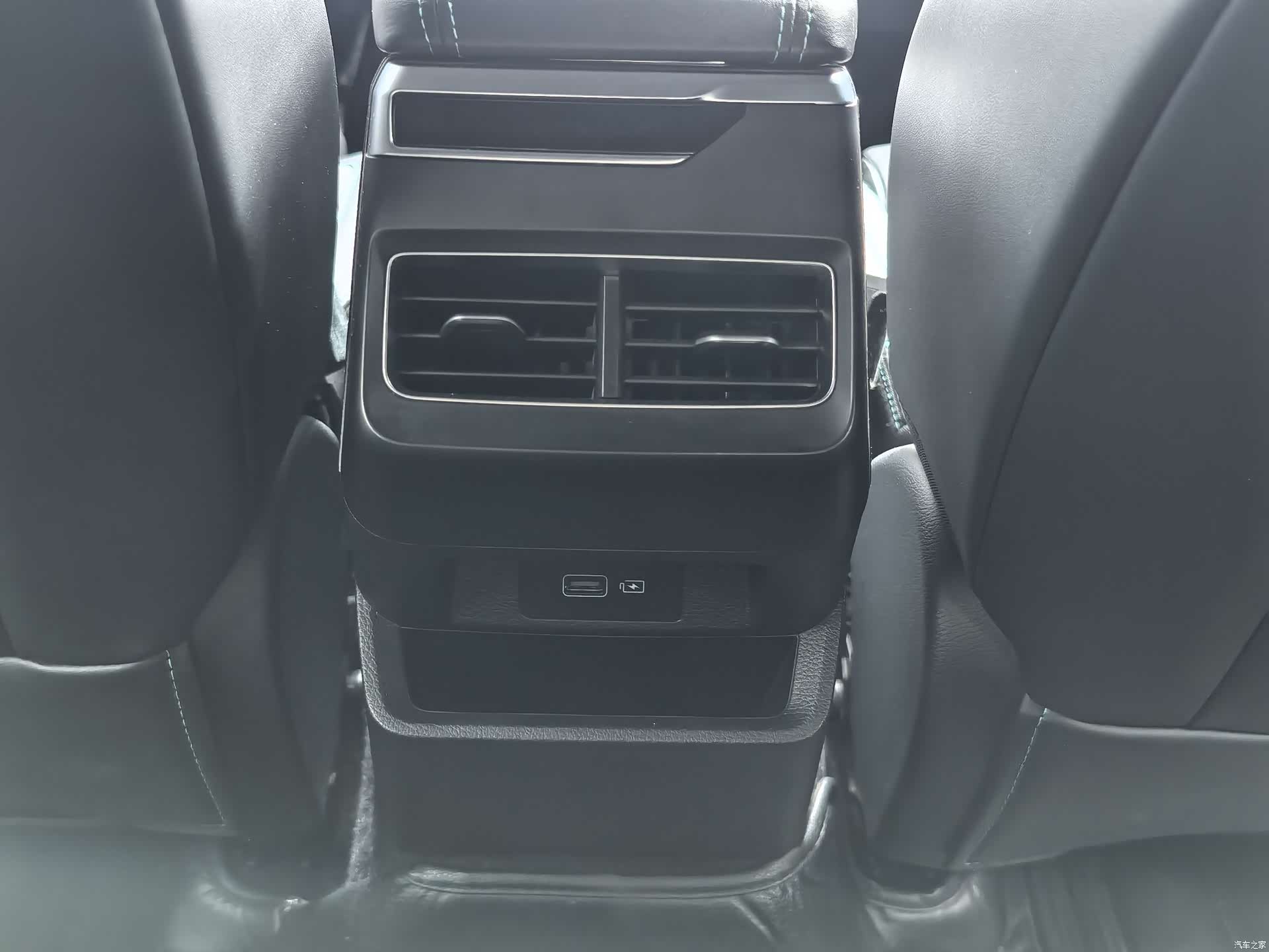 Geely Preface, 2022 19