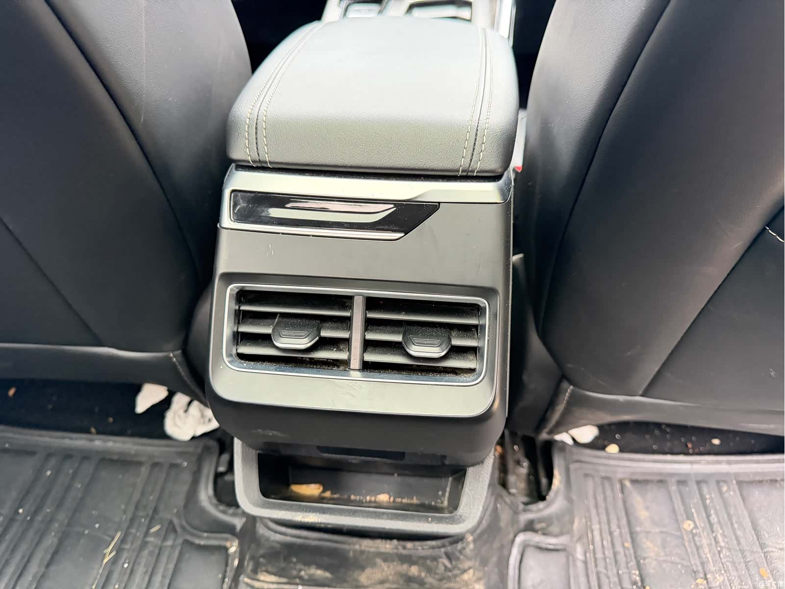 Geely Preface, 2022 14