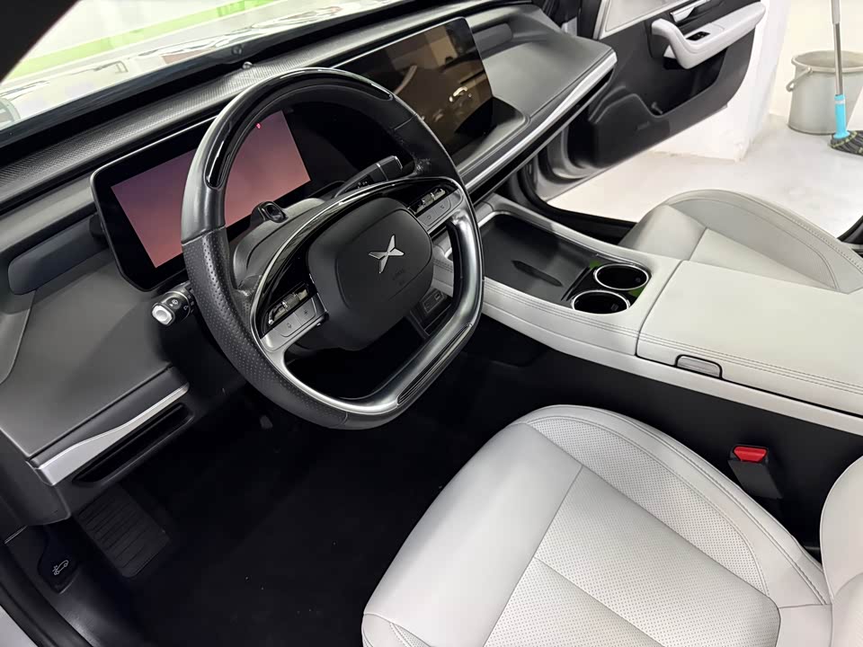 XPENG P7