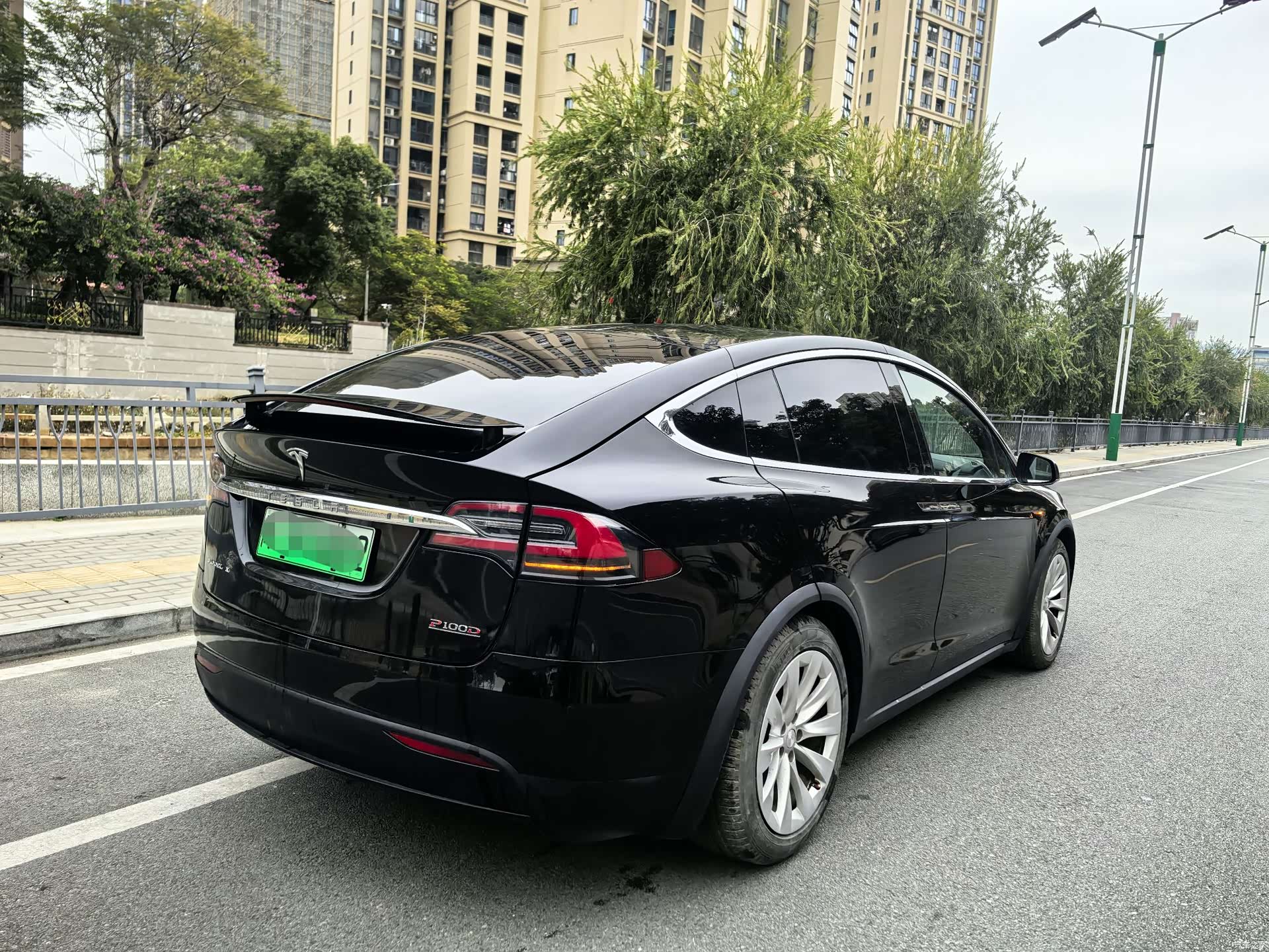 Tesla Model X, 2019 19