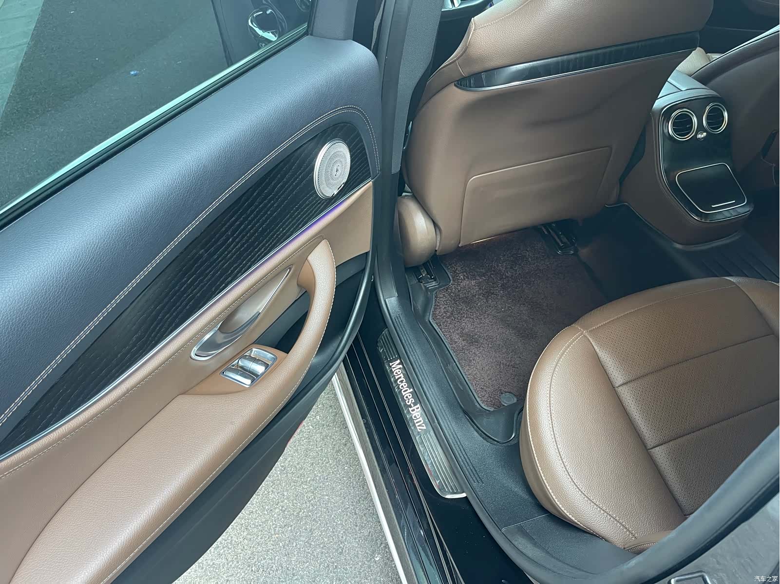 Mercedes-Benz E-Class, 2021 10