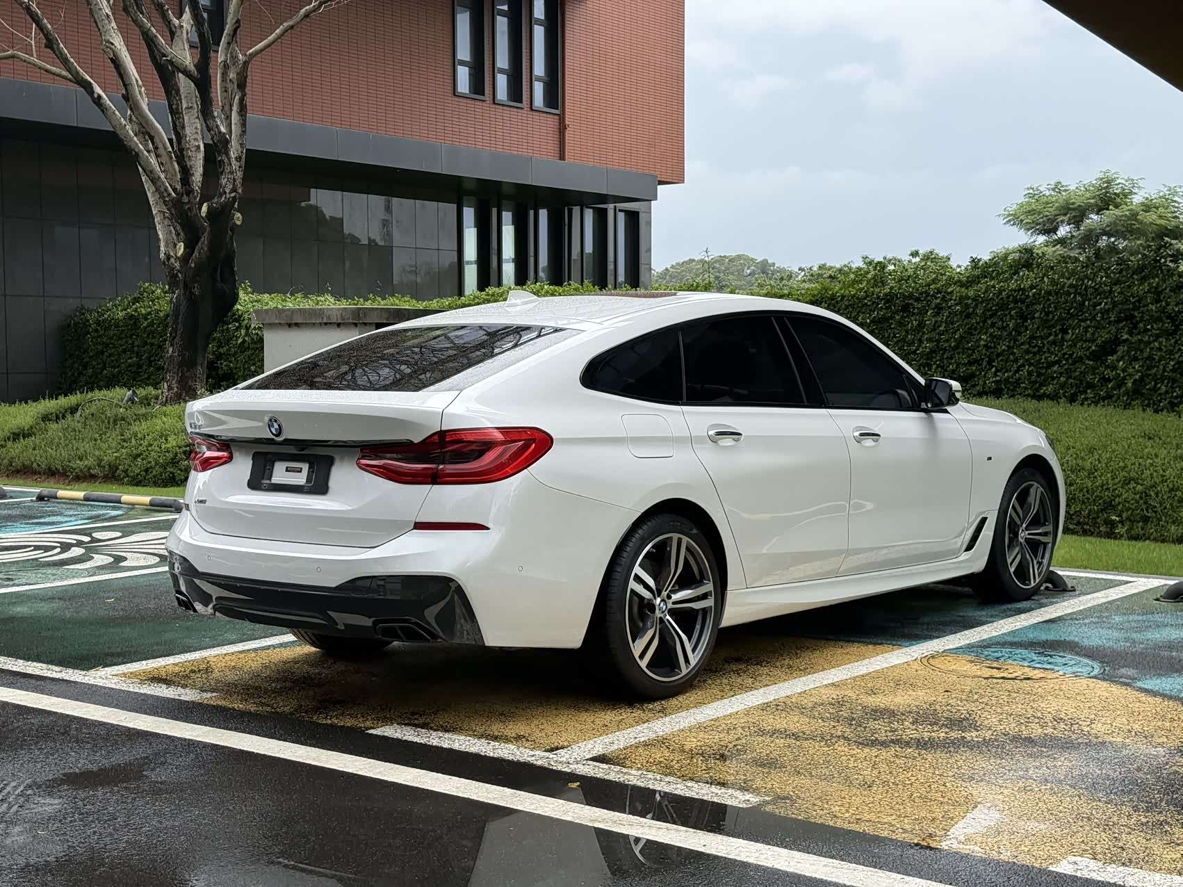 BMW 6 Series GT, 2018 15