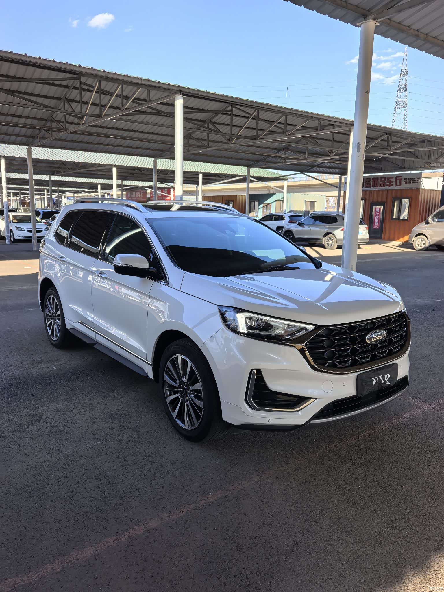 Ford Edge, 2021 3