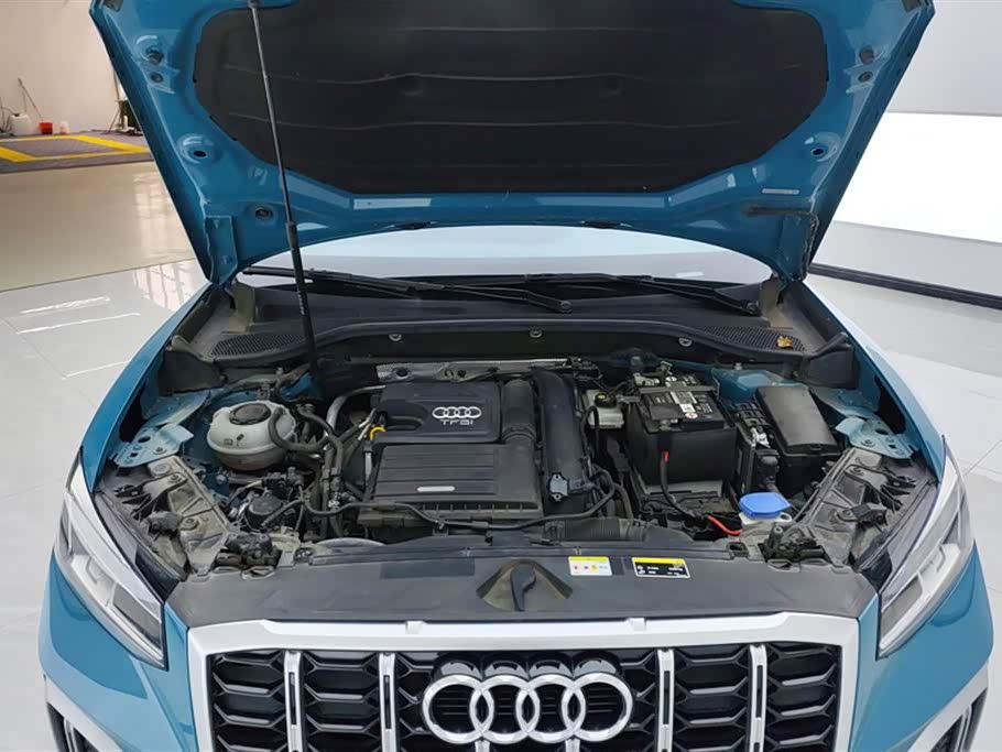 Audi Q2L