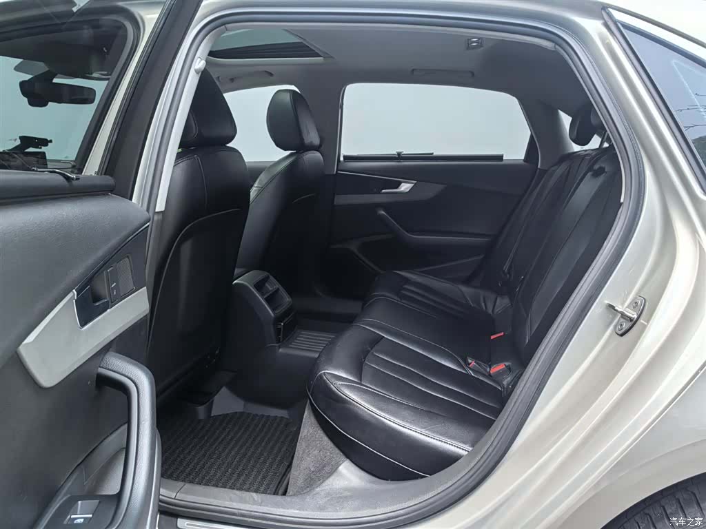 Audi A4L, 2018 12