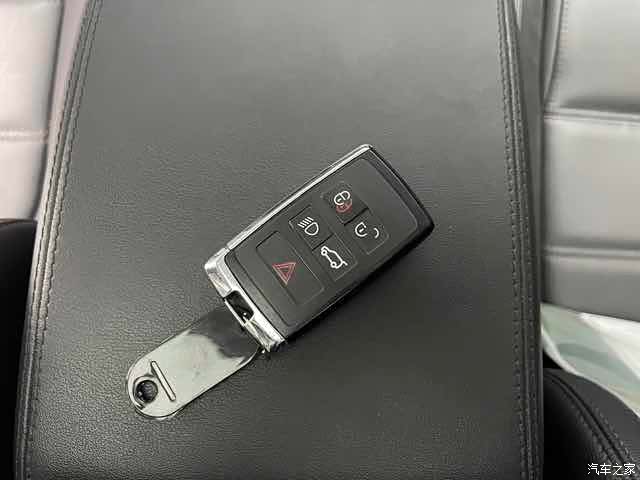 Land Rover P200, 2021 8